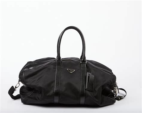 borsa da viaggio prada|Borsa Da Viaggio In Saffiano Nero .